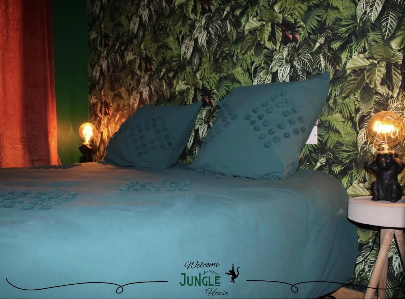 Maison Jungle House: Spacious Gaming Retreat in Montbrison